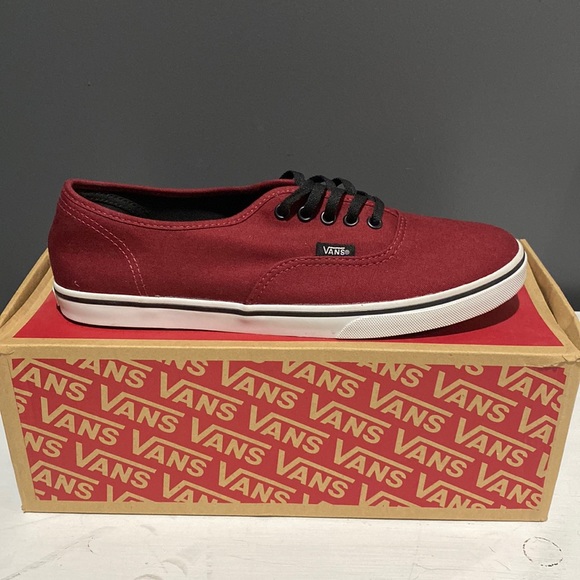 Vans - Picture 1 of 3